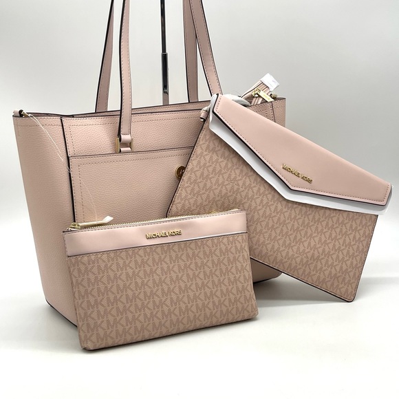 Michael Kors Maisie 3 in 1 Large Pebbled Leather Tote Bag - Picture 2 of 13